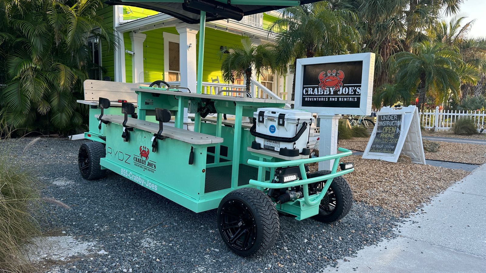 Crabby Joes Picnic Table