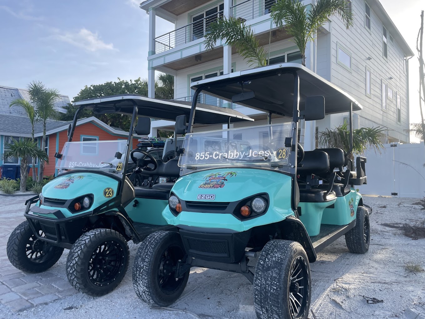 Golf Cart Rental From Crabby Joes is The Perfect Way For Your Family To Get Around.​